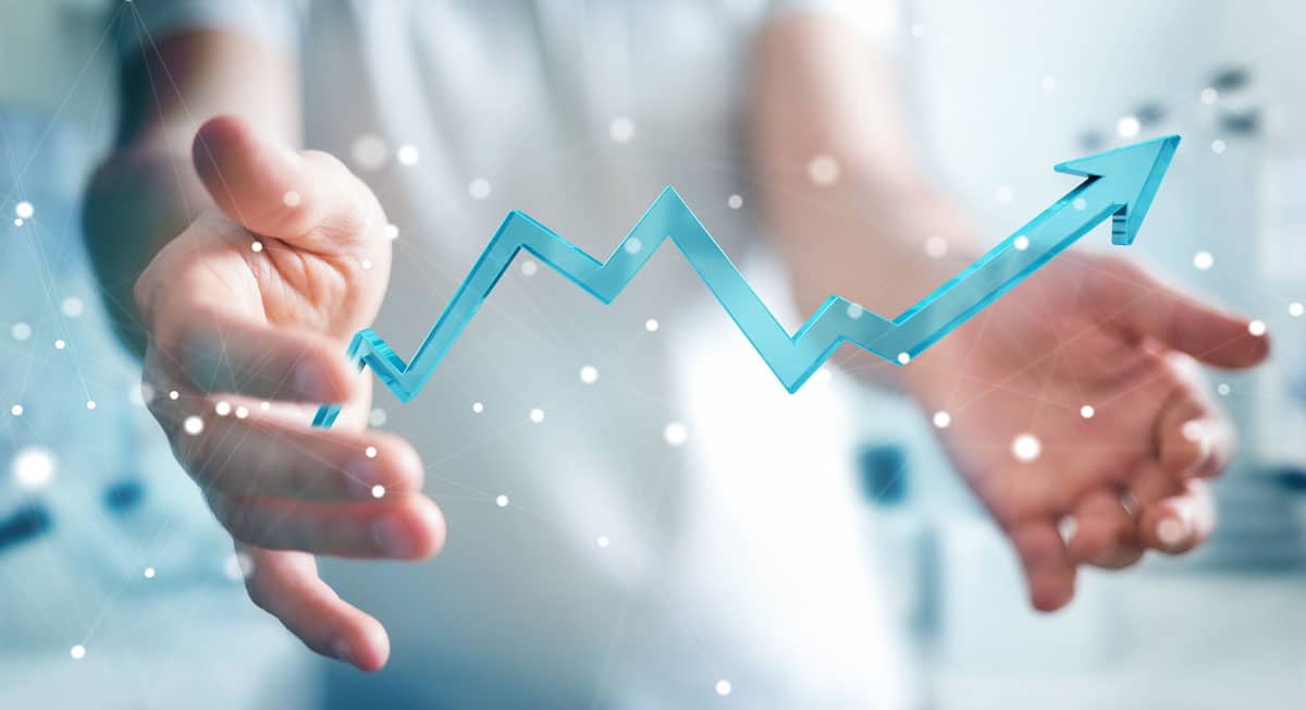 graph of results getting better between two hands